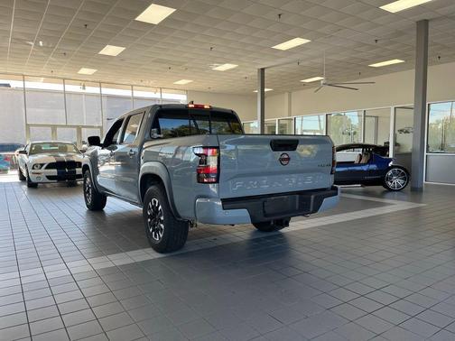 2022 Nissan Frontier PRO-4X