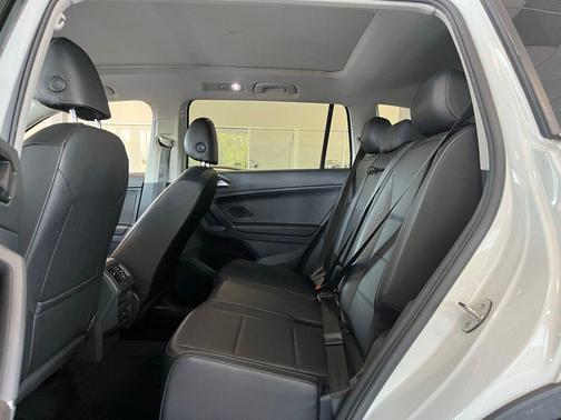 Pure White 2018 Volkswagen Tiguan 2.0T SEL