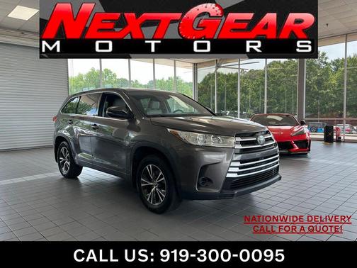 Predawn Gray Mica 2017 Toyota Highlander LE