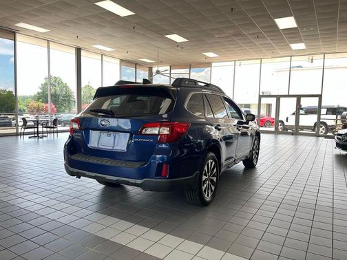 Lapis Blue 2016 Subaru Outback 2.5i Limited