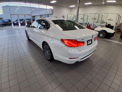 2020 BMW 530 xDrive