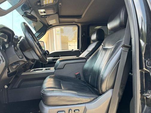 Tuxedo Black Metallic 2015 Ford F-250 Lariat