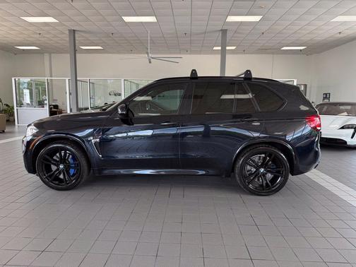 Carbon Black Metallic 2018 BMW X5 M Base