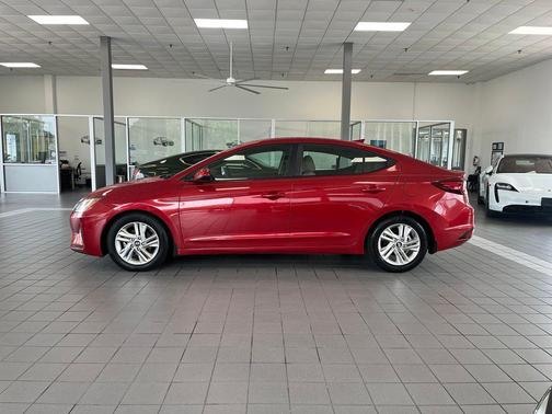 Scarlet Red 2019 Hyundai ELANTRA SEL