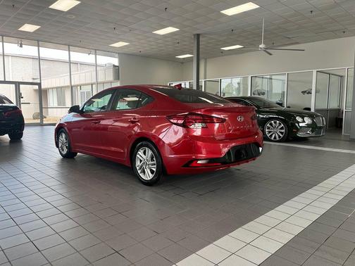Scarlet Red 2019 Hyundai ELANTRA SEL