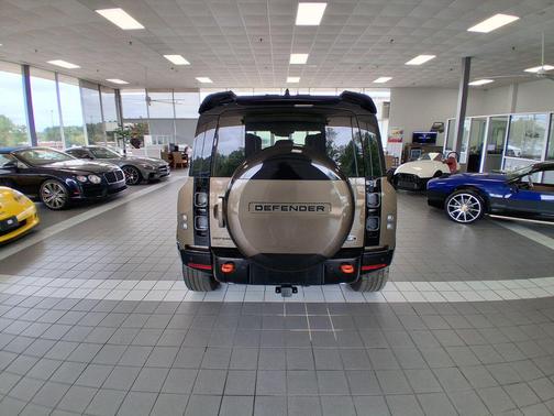 2023 Land Rover Defender 110 X