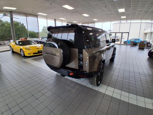 2023 Land Rover Defender 110 X