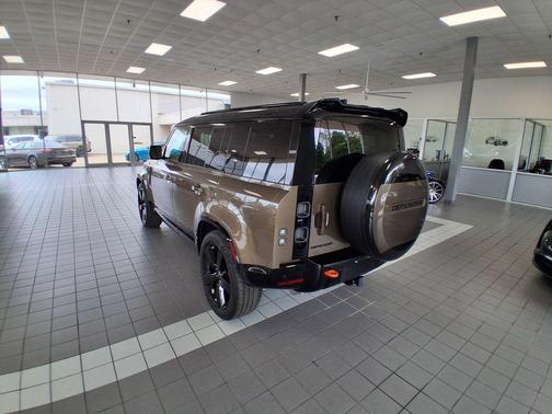 2023 Land Rover Defender 110 X