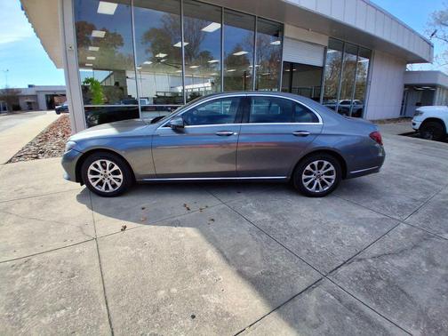 2018 Mercedes-Benz E-Class 4MATIC