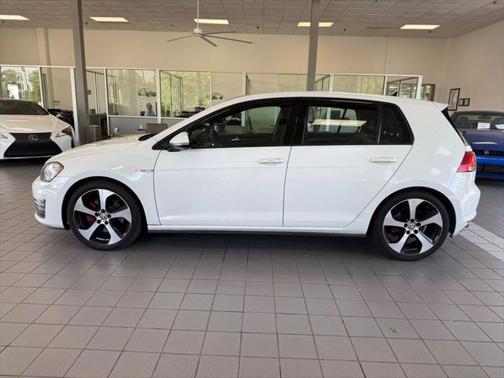 2016 Volkswagen Golf GTI 2.0T SE 4-Door
