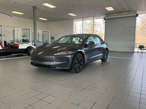 2025 Tesla Model 3 Long Range