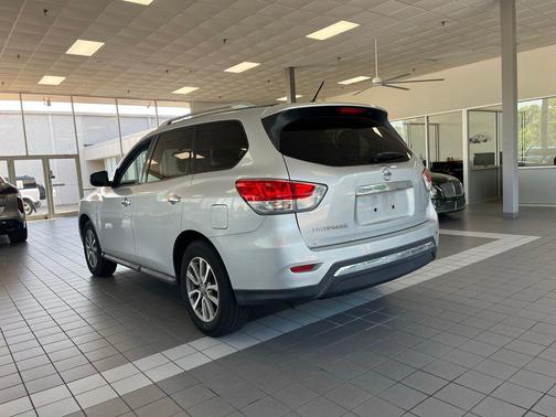 Brilliant Silver Metallic 2016 Nissan Pathfinder S