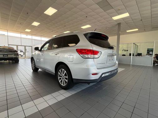 Brilliant Silver Metallic 2016 Nissan Pathfinder S