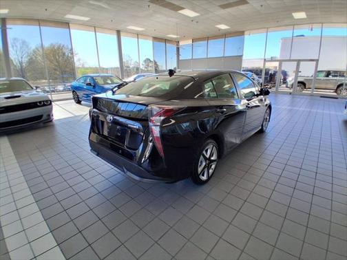 2017 Toyota Prius Four Touring