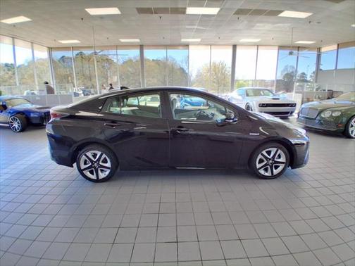 2017 Toyota Prius Four Touring