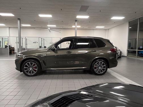 Green Metallic 2023 BMW X5 PHEV xDrive45e