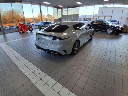 Ceramic Silver 2022 Kia Stinger GT-Line