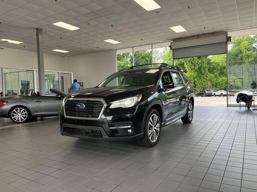 Crystal Black Silica 2019 Subaru Ascent Limited 7-Passenger