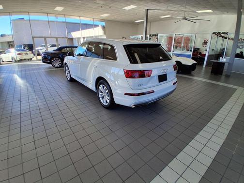 2017 Audi Q7 2.0T Premium