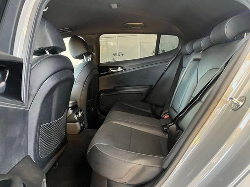 2022 Kia Stinger GT-Line