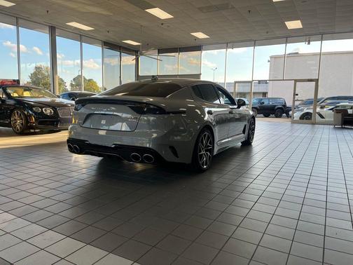 2022 Kia Stinger GT-Line