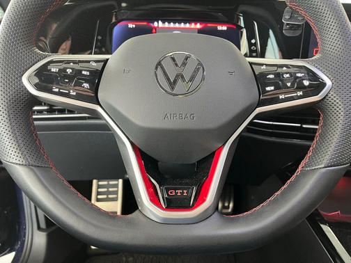 2024 Volkswagen Golf GTI 2.0T SE DSG