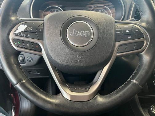 Velvet Red Pearlcoat 2019 Jeep Cherokee Latitude Plus