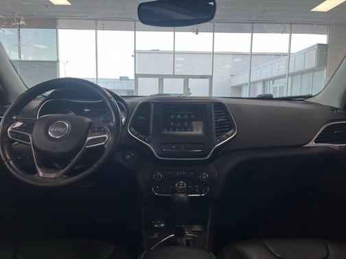 Velvet Red Pearlcoat 2019 Jeep Cherokee Latitude Plus