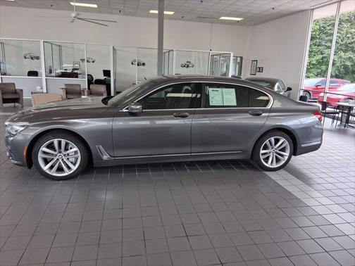 2016 BMW 750 i xDrive