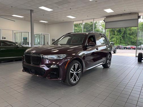 Ametrin Metallic 2022 BMW X7 M50i