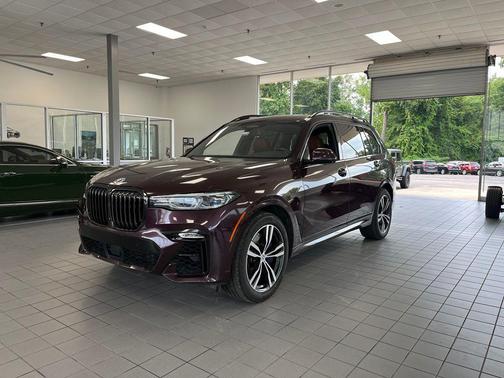 Ametrin Metallic 2022 BMW X7 M50i