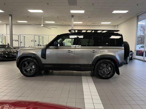 2023 Land Rover Defender 110 X-Dynamic SE