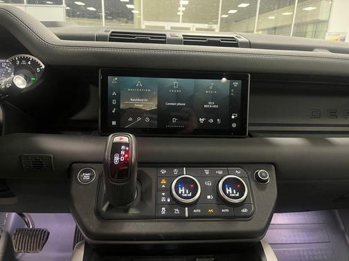 2023 Land Rover Defender 110 X-Dynamic SE