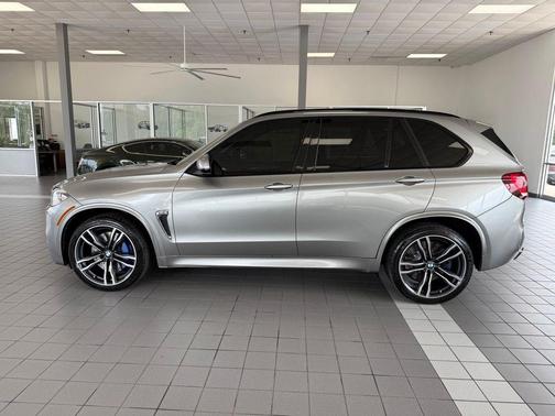 Silverstone Metallic 2015 BMW X5 M Base