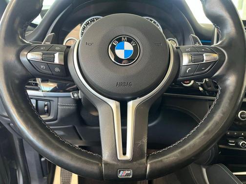 Silverstone Metallic 2015 BMW X5 M Base
