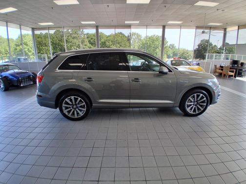 2017 Audi Q7 3.0T Premium