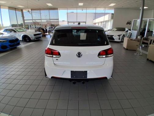 2012 Volkswagen Golf R 4-Door w/DCC & Navigation