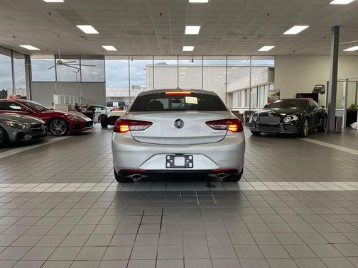 Quicksilver Metallic 2018 Buick Regal Sportback Preferred