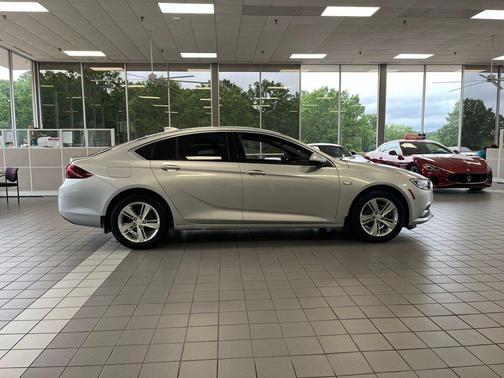 Quicksilver Metallic 2018 Buick Regal Sportback Preferred