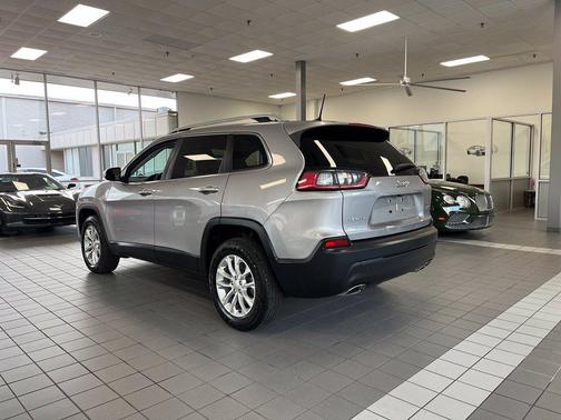 Billet Silver Metallic Clearcoat 2019 Jeep Cherokee Latitude