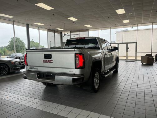 Quicksilver Metallic 2018 GMC Sierra 1500 SLT