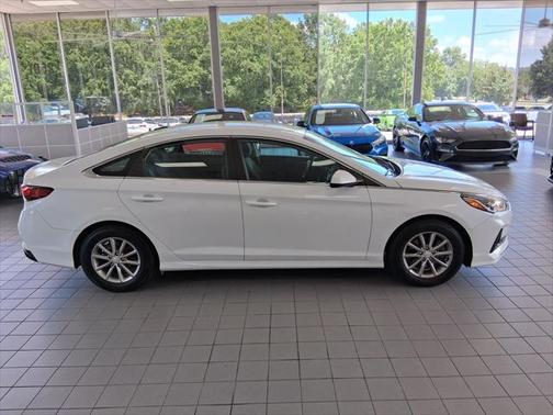 2018 Hyundai SONATA SE