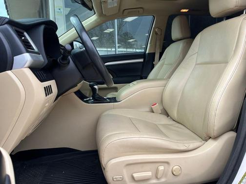 2014 Toyota Highlander XLE