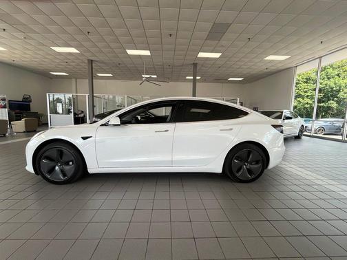 Pearl White Multi-Coat 2020 Tesla Model 3 Standard Range Plus
