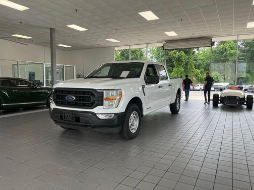 Oxford White 2022 Ford F-150 XL