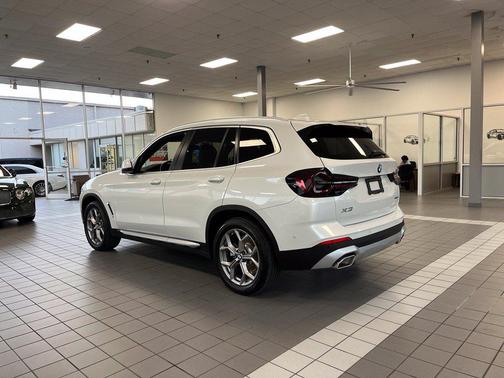 White Metallic 2023 BMW X3 xDrive30i