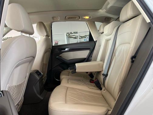 2017 Audi Q5 2.0T Premium Plus