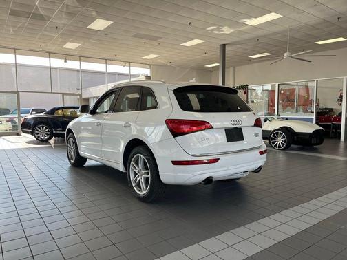 2017 Audi Q5 2.0T Premium Plus