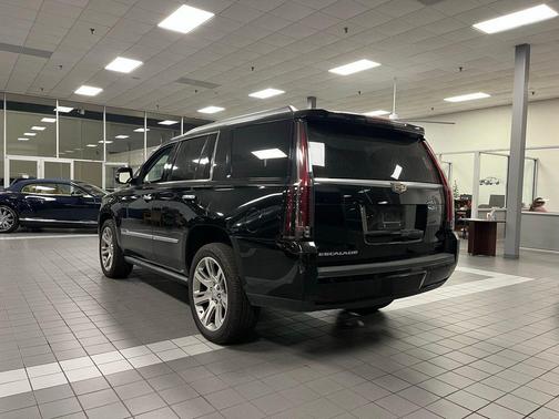 2015 Cadillac Escalade Premium