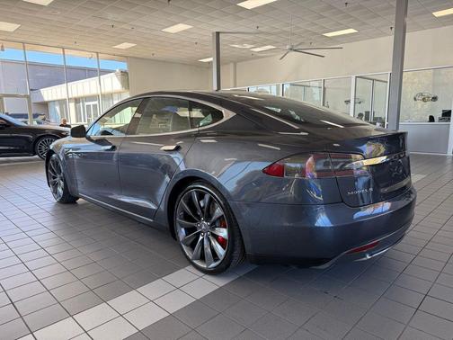 2015 Tesla Model S P85D